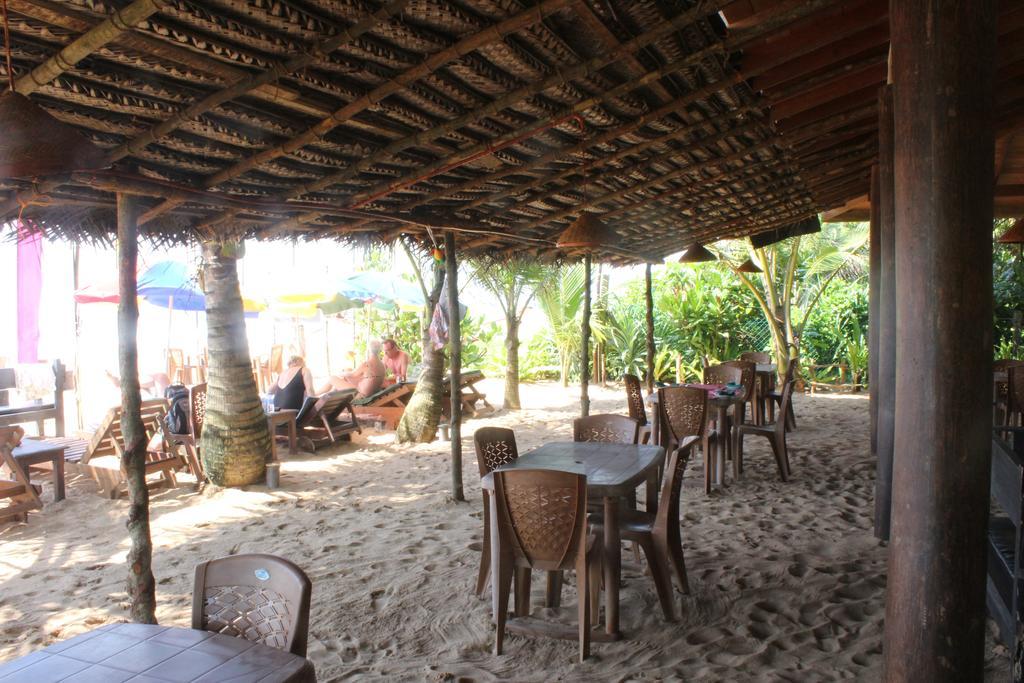 Warahena Beach Hotel Bentota Luaran gambar