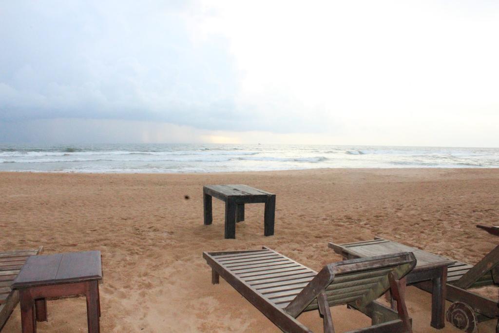 Warahena Beach Hotel Bentota Luaran gambar