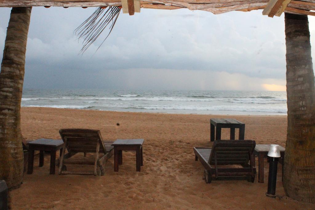 Warahena Beach Hotel Bentota Luaran gambar