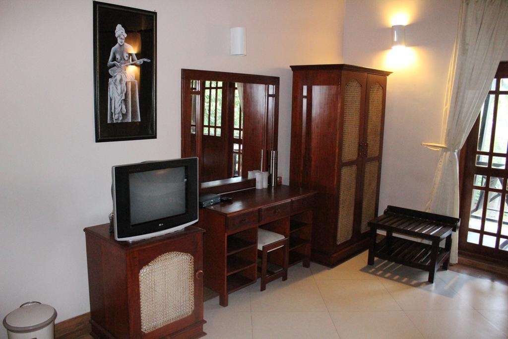Warahena Beach Hotel Bentota Luaran gambar