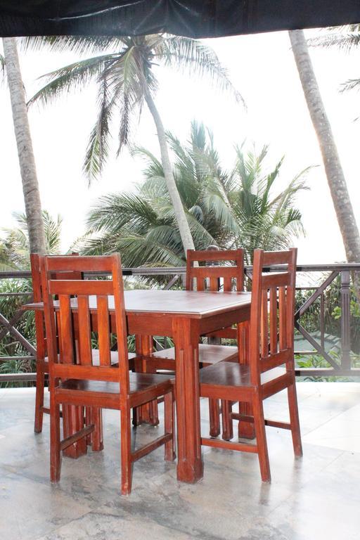 Warahena Beach Hotel Bentota Luaran gambar